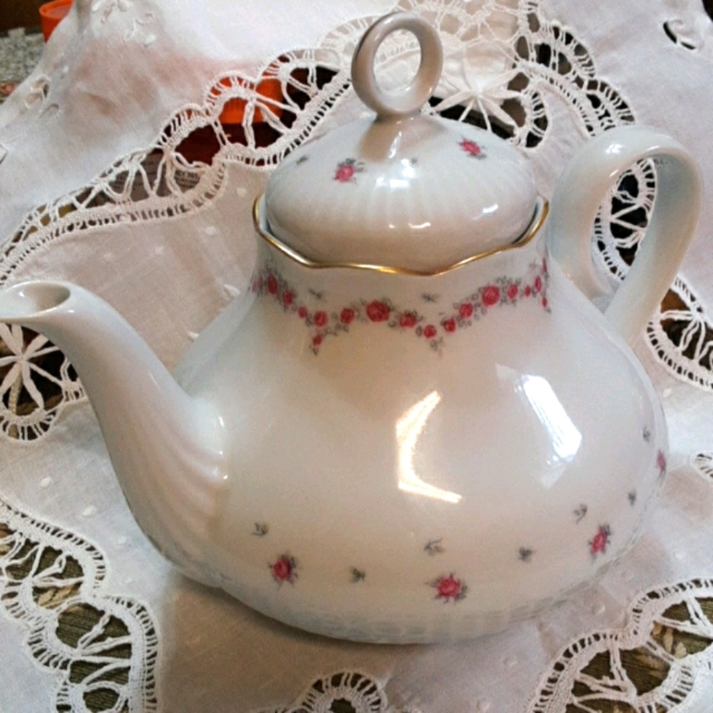 Rare German Democratic Republic Teapot